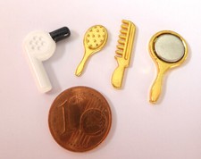 Fön Kamm Spiegel Bürste Toilette Set 4-teilig Puppenstube Miniatur 1:12