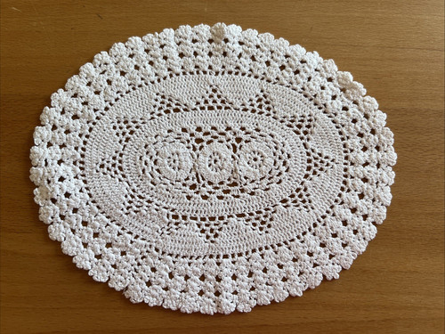 Häkeldecke hochwertig oval - hochwertig,