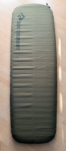 Isomatte selbstaufblasend