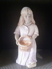 Original Alice Figur Frau mit Korb Alice Börngen Figur Naturstein neuwertig