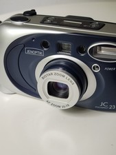Jenoptik Kompaktkamera mit Biotar-Zoom Objektiv 35-70 mm AF mit Etui Analog 35mm