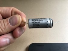 Elko Capacitor 22uF 400VDC