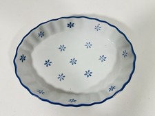 kleine ovale Backform Auflaufform gewelltem Rand blauem Blumendekor Servierschal