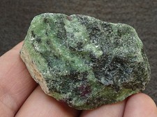 RUBIN auf ZOISIT Rohstein (49 Gramm) Rohrubin / Ruby Zoisite, Tanzania,Rough #13