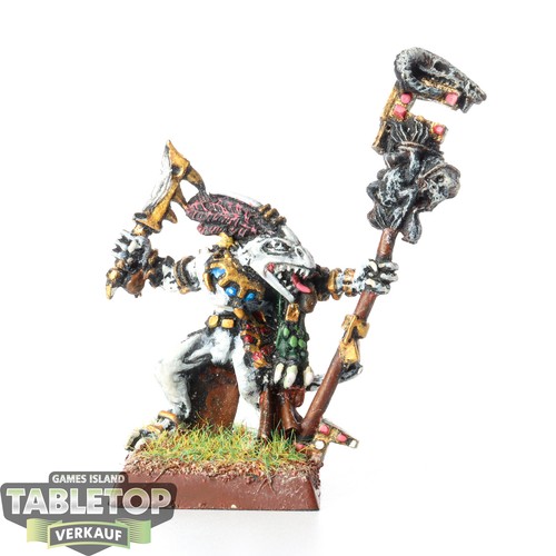 Lizardmen skink priest - -,