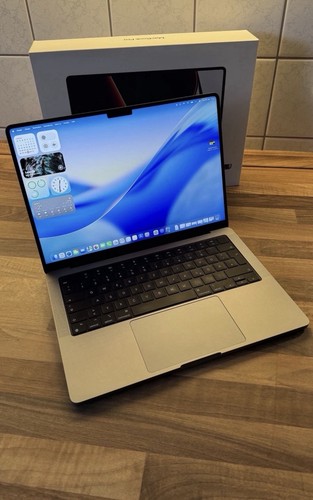 Apple macbook pro m1 - 14",
