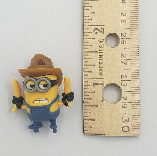 Kinder joy cowboy - kinder, minion