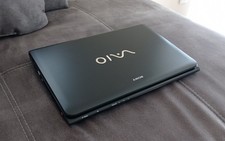 Sony VAIO 15.5"   Windows 11 / Intel® Core™ i3 / 8GB RAM / AMD Radeon™ HD