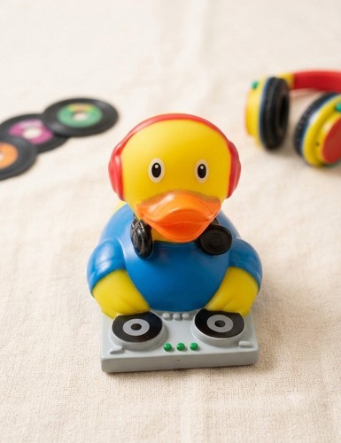 Bunte badeente spielzeugfigur - badeente,