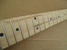 90's FENDER STRATOCASTER MAPLE NECK - V SHAPE