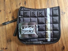 Ponydressur Schabracke & Bandagen von Eskadron dunkelbraun