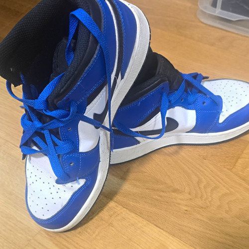 Nike air jordan mid top - nike,