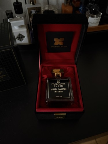 Oud jaune intense fragrance - intense,