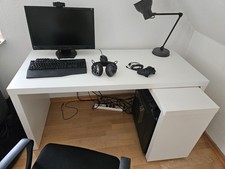 IKEA Schreibtisch "MALM" mit Ausziehplatte – gebraucht zu verkaufen