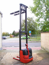 HOCHHUBWAGEN,AMEISE,STAPLER,DEICHSELSTAPLER,HANDSTAPLER,STABLER,LINDE , LINDE