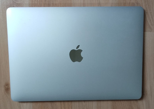 Apple macbook air i5 - 13", |
