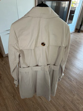 trenchcoat Street One - 34