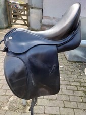 Dressursattel 17.5,Marke Schuhmacher Modell Fusion K2 Farbe Schwarz        