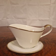 Winterling Marktleuthen Bavaria Sauciere Weiß Rillenform Goldrand Porzellan