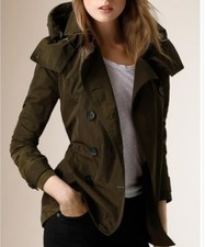 Burberry Trenchcoat Olive Mit