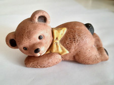 Nina & Marco  von GOEBEL - süßer  liegender Bär Teddy