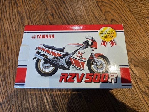 Yamaha rzv500r mini - rzv500r,