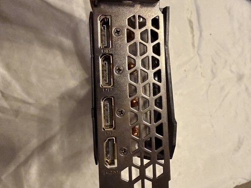 Gigabyte amd radeon 5700xt - gigabyte,