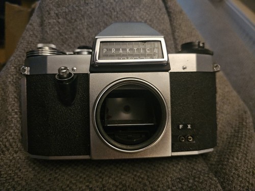 Praktica nova kamera - praktica, b
