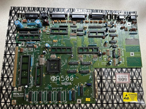 Amiga 500 rev 1990 - amiga,
