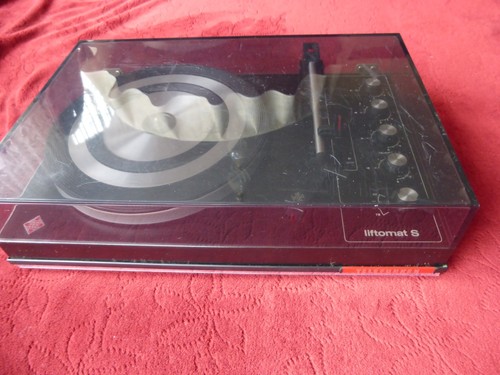 Retro plattenspieler - retro,