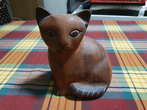 Alte handgeschnitzte holzkatze - alte,
