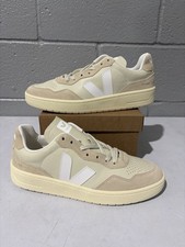 Brand New Women’s Veja V-90