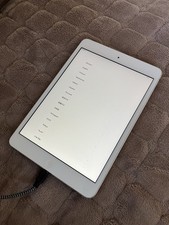 iPad Mini 2, 32GB, A1490 Wi-Fi