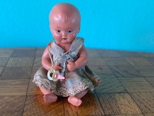 Baby Babypüppchen Schildkröt gemarkt 8 cm Celluloid Puppenstube dollhouse doll