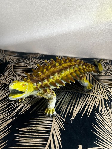 Dino spielzeug ankylosaurus - dino,