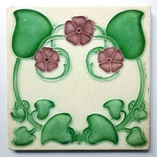 Antike Jugendstil-Fliese Kachel, florales Motiv, Flachrelief