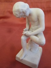 Figur Skulptur - Dornauszieher - nackter Knabe - 10,5cm - Biskuitporzellan