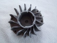 Polrad / Schwungrad /