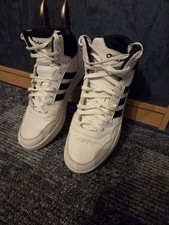 Adidas Basketballschuhe Gr 9,5