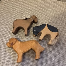 Ostheimer Bauernhof Tiere Holz Bernhardiner Kalb Lamm