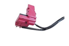 Lexus ES300h Battery Pole Plus