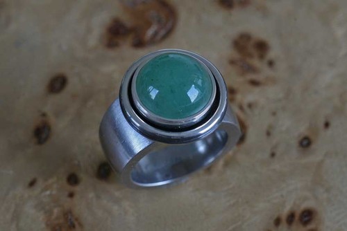 Massive scheibe aus silber - aus, /
