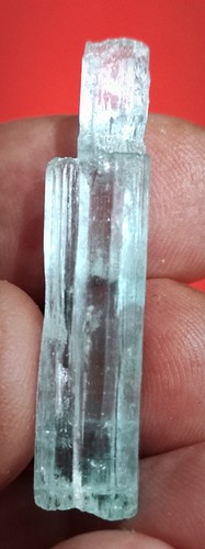 Vanadium-Aquamarin-Kristalle