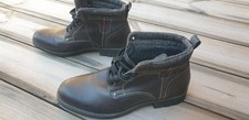 Boots Schnürstiefel