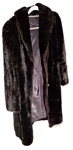 Schwarzer pelzmantel - schwarzer,