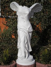 Statue Siegesgöttin Nike 155