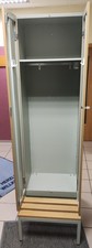 Doppeltür Kleiderspind mit Fuß bzw. Sitzbank