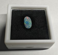 Wunderschöne vintage Opal-Dublette mit Holzrücken
