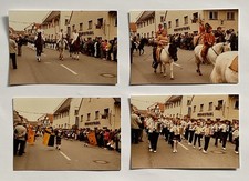 45/Konvolut 4 Foto Schützenfest Die kleine Schützenmusik Fanfarenzug am Markt. 