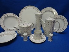 Rosenthal MONBIJOU Blütenteppich Teile zur Auswahl: Teller Tasse Platte Vase